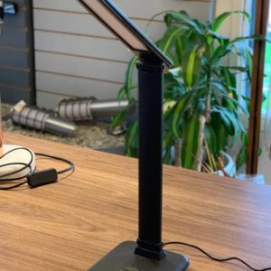 Lámpara Portatil Escritorio Led Cargador Celular Inalámbrico - Imagen 7