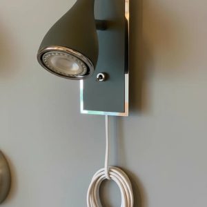 Luminaria Aplique Pared Con Cable E Interruptor - Imagen 1